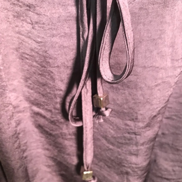 Violet and Claire grey tunic blouse - Picture 3 of 5